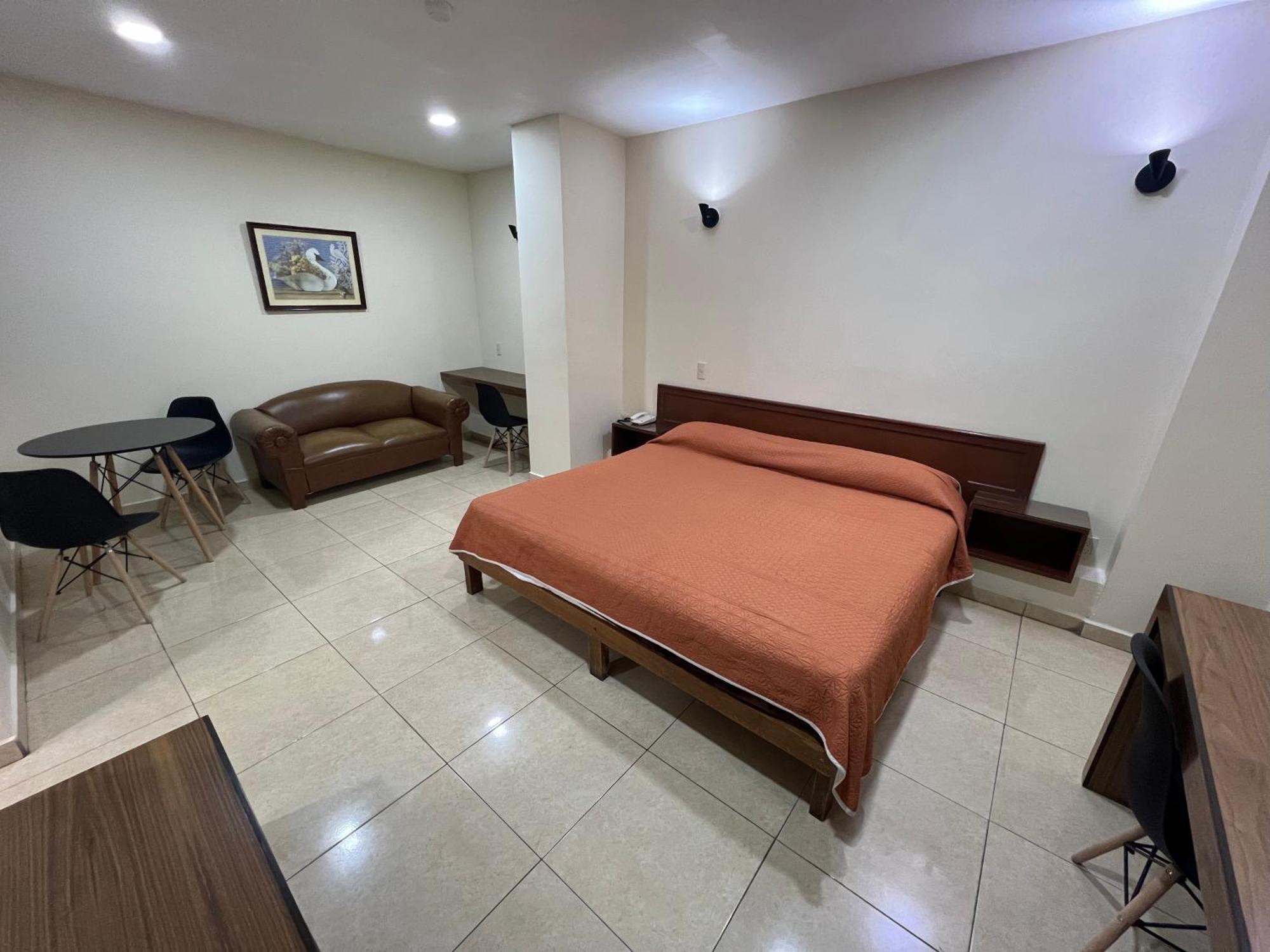 Hotel Fiesta Altena Tepatitlan de Morelos Exterior photo
